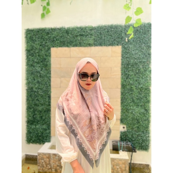 Humaira Series