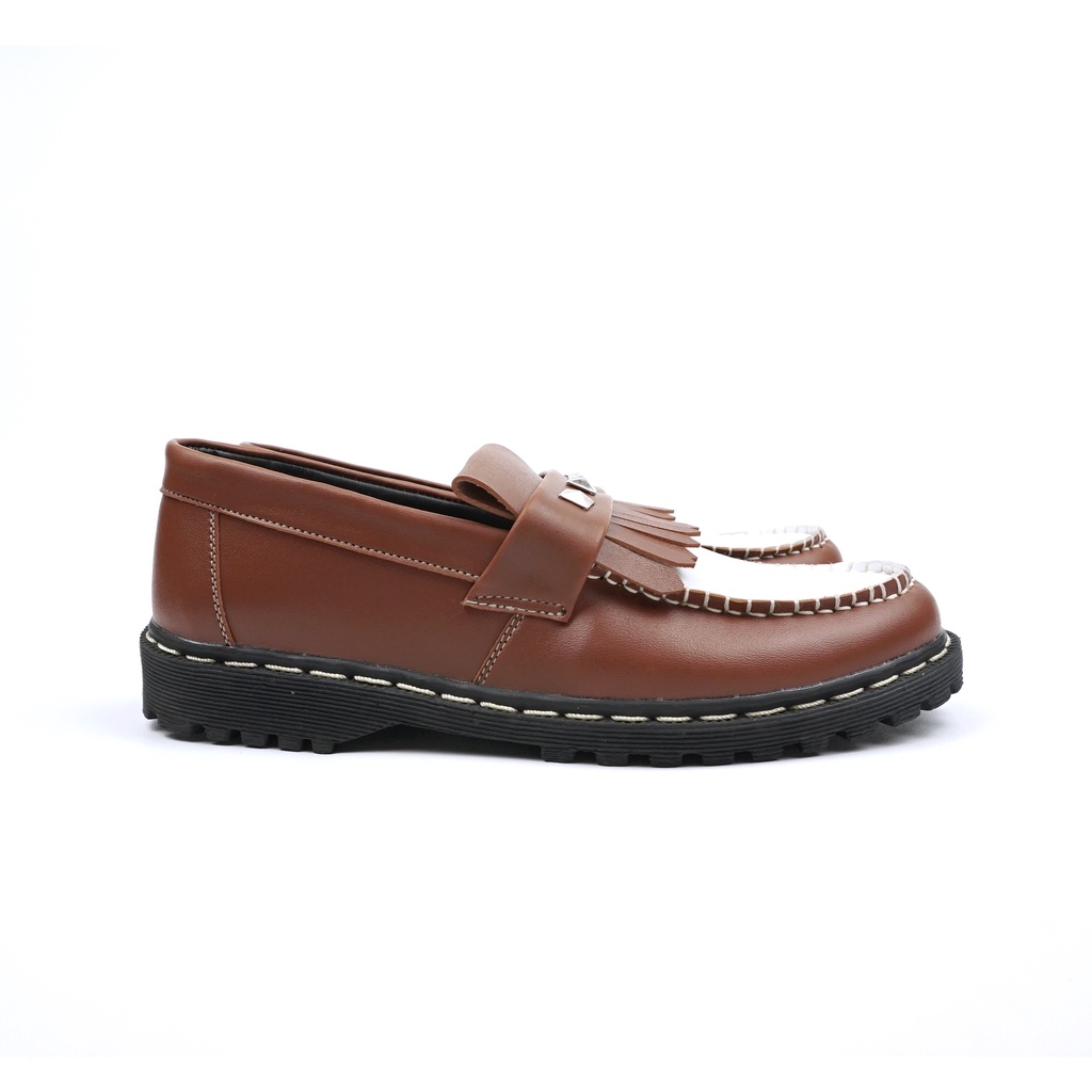 stud vintage tan - loafer wanita xouth