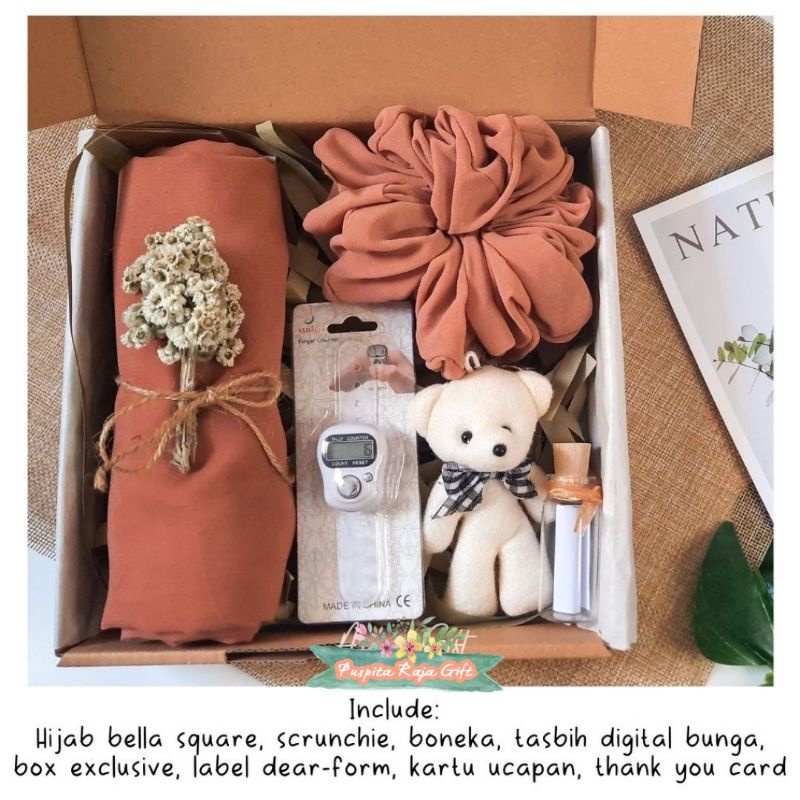 

GIFT BOX HAMPERS BELLA SQUARE PAKET HIJAB CEPOL HAMPERS ULTAH HADIAH WISUDA