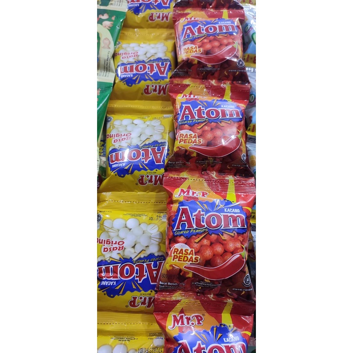 Kacang atom Mr.P Coated peanuts ( 1 renceng isi 10) kacang enak dan murah