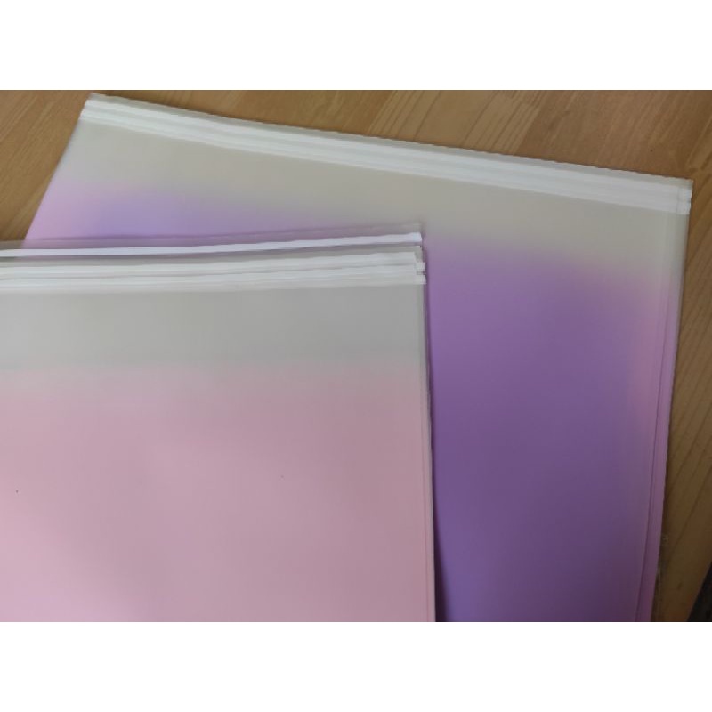 

kertas cellophane garis