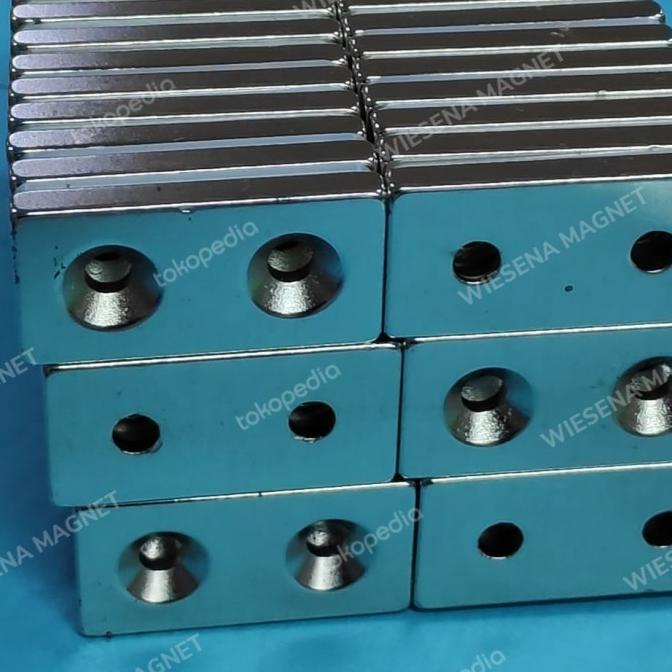 Magnet Neodymium 40x20x5mm (hole 10/5mm) N52