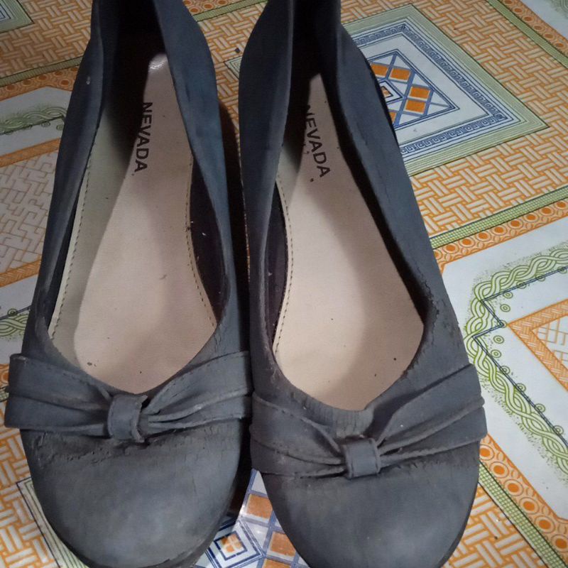 Preloved sepatu kerja Nevada