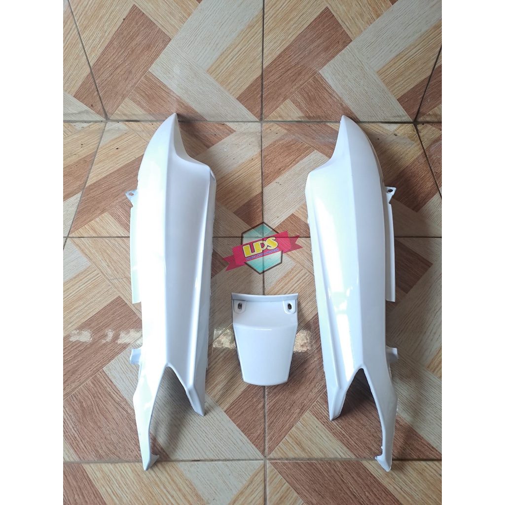 Body Samping Mio Smile / Sporty Warna Putih