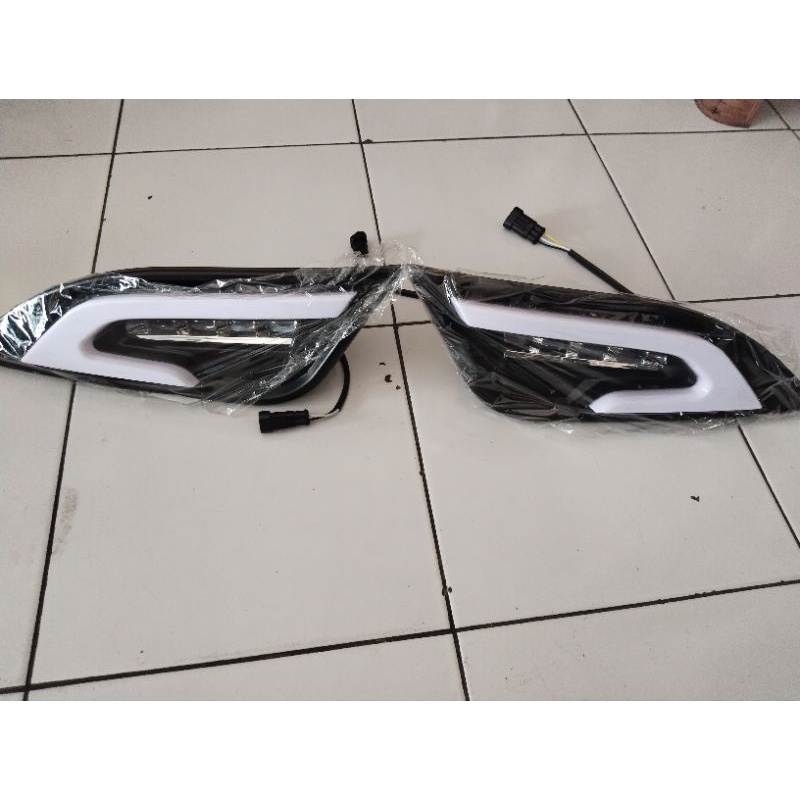 FOGLAMP  LAMPU BEMPER DEPAN PATRIOT UNTUK TRUCK ELF L300 BUS DLL 24V