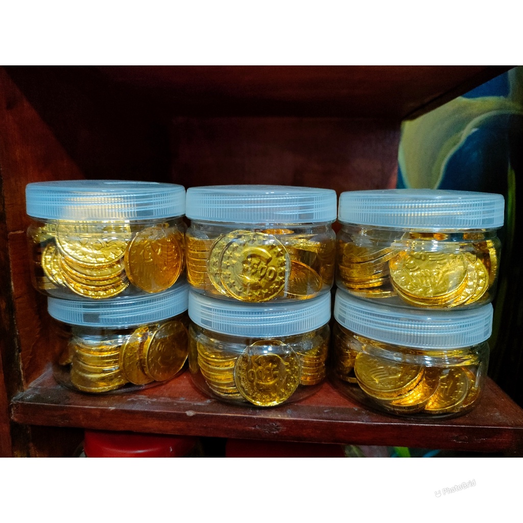 

Coklat Coin Emas Dollar Besar 25pcs Free Toples/ Chocolate Koin Gold Besar / Coklat Import/ Coklat Batangan / Coklat Imlek /Cemilan /Jajanan Jadul