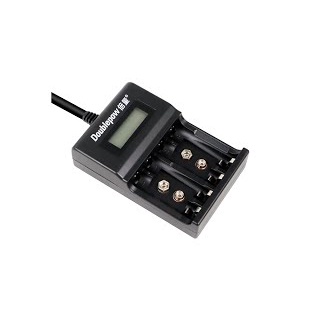 SDUI DOUBLEPOW Charger Baterai 1.2V &amp; 9V NI-MH NI-CD Lithium DP-UK95 Black By Pro