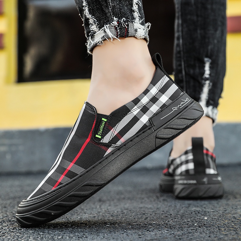 Toread Sepatu Slip On Motif Kotak Kotak Sneakers Casual Trendy MC117