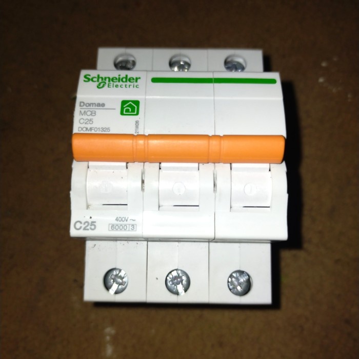 MCB 25 AMPERE 3 PHASE NEW ORI SCHNEIDER
