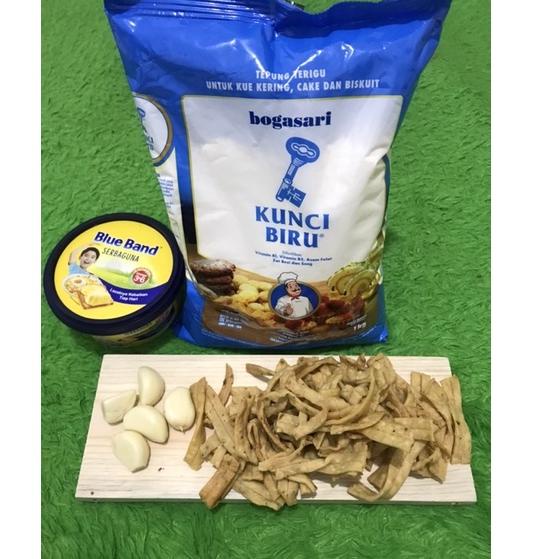 

CUCI GUDANG kue bawang padang/keripik bawang 500/750gram $ 889