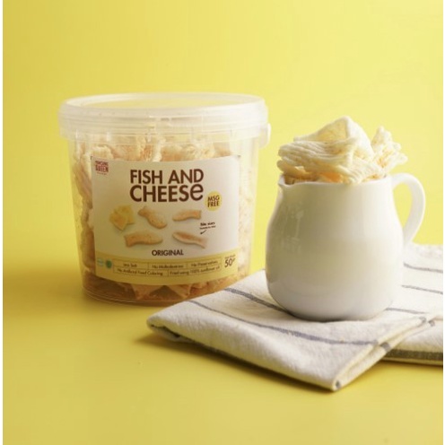 

PROMO Munching Queen Fish and Cheese Crackers Original