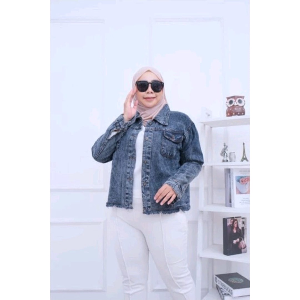 JAKET JEANS CROP OVERSIZE / JAKET JEANS SUPER JUMBO LD 130 CM / JAKET WANITA SUPER JUMBO