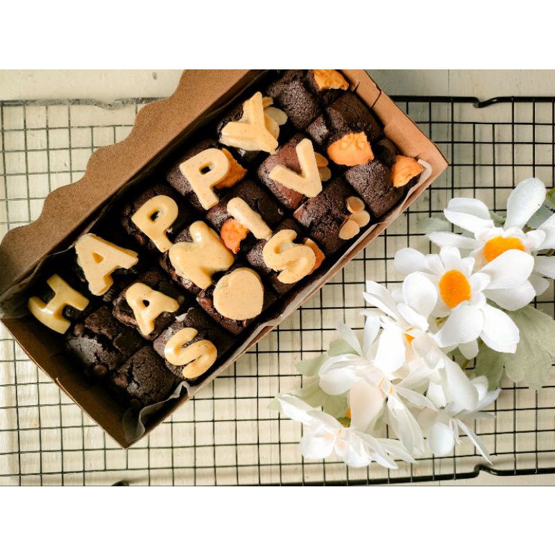 

fudgy brownie custom letter || brownie fudgy|| coklat blok cake