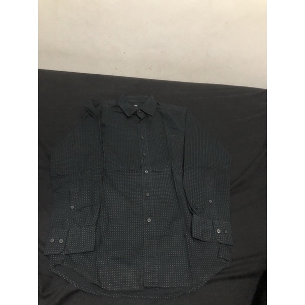 Kemeja Uniqlo Bekas