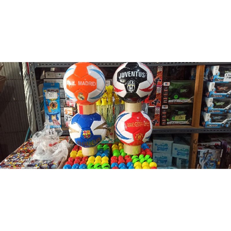 BOLA SEPAK KULIT CLUB DUNIA DAN BOLA BASKET/BOLA VOLLY
