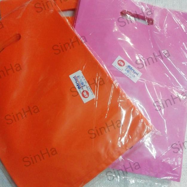 

Kantong Plastik HD Plong 25x35