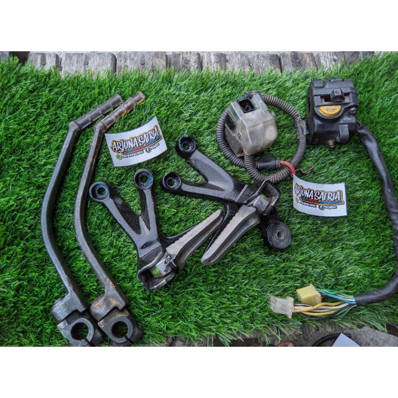 holder kiri satria fu