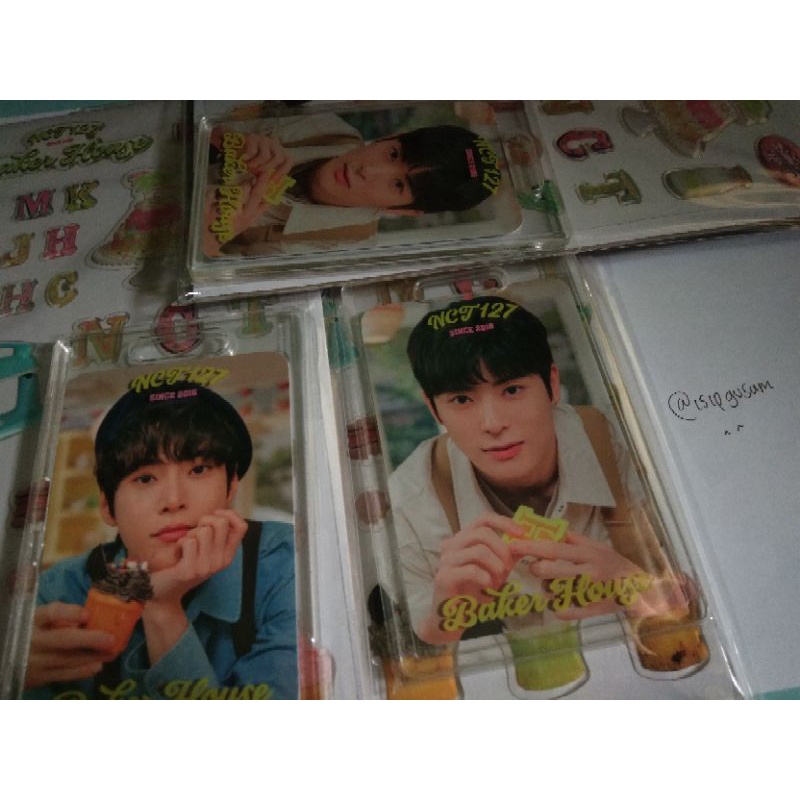 

clearance sell MD BAKER HOUSE EPOXY / PHOTOCARD HOLDER + STICKER JAEHYUN DOYOUNG NCT 127