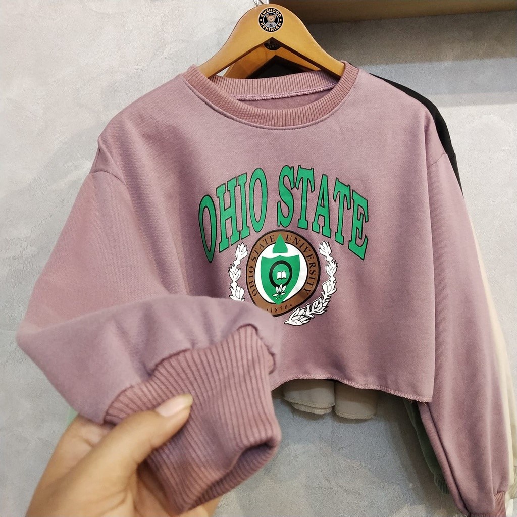 (PS) OHIO STATE Sweater Crope Ala Korea Crewneck Sweatshirt Croope Kpop Wanita Kekinian Oversize Fashion Outfit Ootd Korean Style Sweter Crewnek Switter Krop Cewe Krunek Perempuan Sweeter Crop Viral Remaja Korea Atasan Cewek Premium LD 110 PB 45 BB 45 65