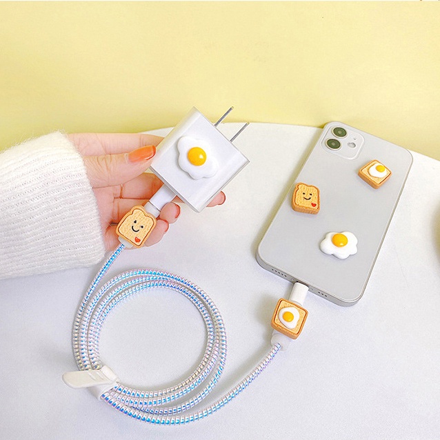 4pcs / Set Pelindung Kabel Data / Charger Bentuk Telur Goreng Kartun Anti Putus Untuk Apple