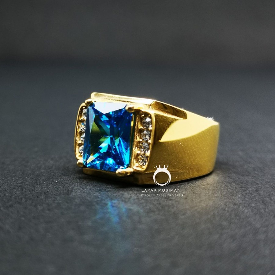 [Bayar Di Tempat ] Cincin Pria Titanium Warna Silver Gold Anti Karat Batu Blue Topaz