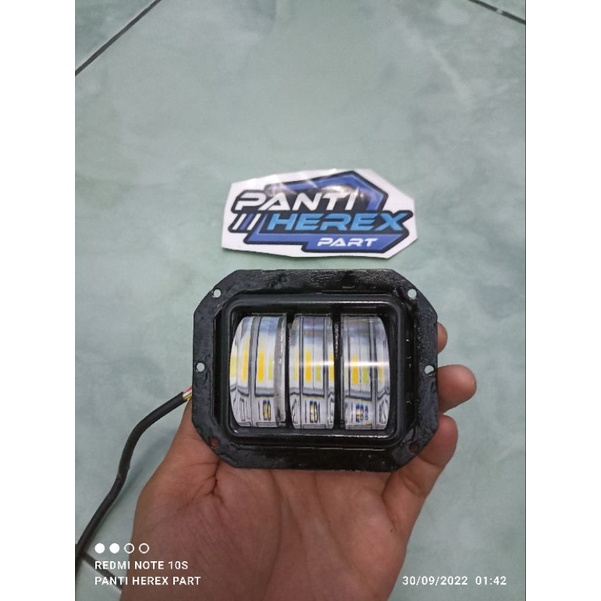 Daymaker 3 Mata DOT SAE Ring Kotak