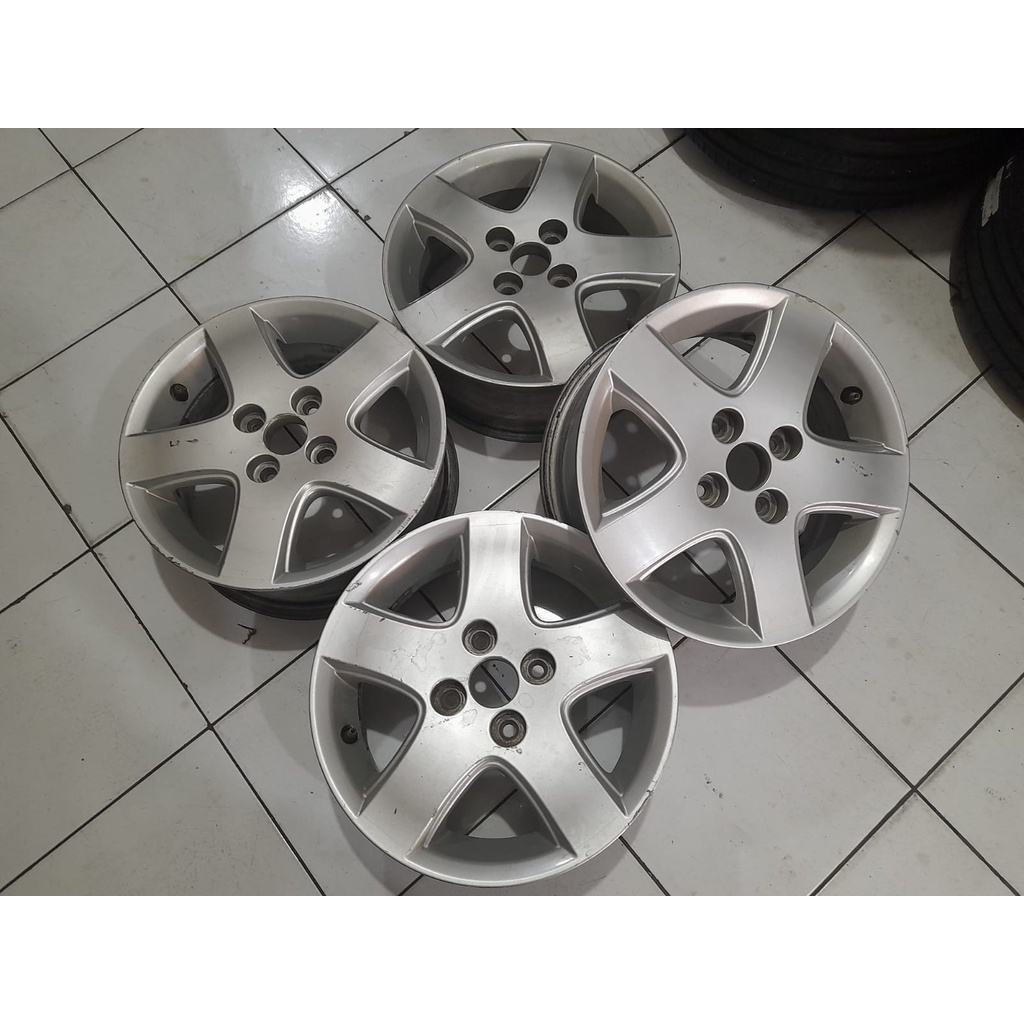 Velg Mobil Bekas Ring 14 Oem Avega Pcd 4x100 Silver