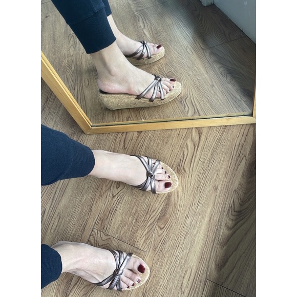 recommended ellize ellora wedges