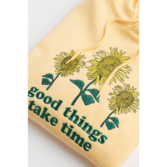 ( 8.8 ) Hoodie H&amp;M unisex Bordir Sunflower Good Things Take Time Light Yellow, Flecee Katun Lembut Tebal, Free Papperbag H&amp;M