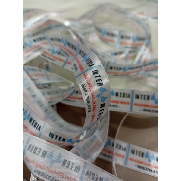 

LABEL SATIN 2 cm Hijab/Baju