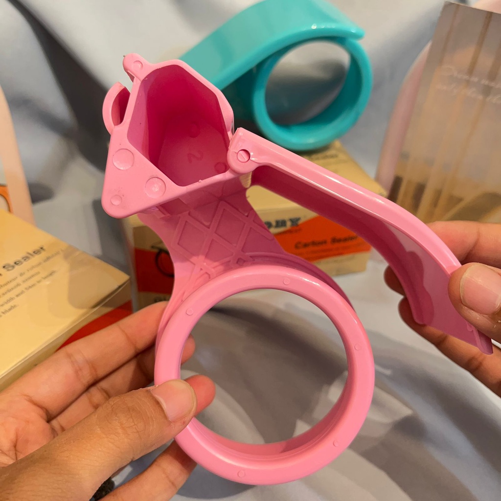DISPENSER TAPE LAKBAN 2 INCH GLORY TD01 STATIONARY OFFICE ADA 2 WARNA PEMOTONG LAKBAN BEST QUALITY HARGA TERJANGKAU BISA GROSIR DAN COD STATIONARY KANTOR LENGKAP