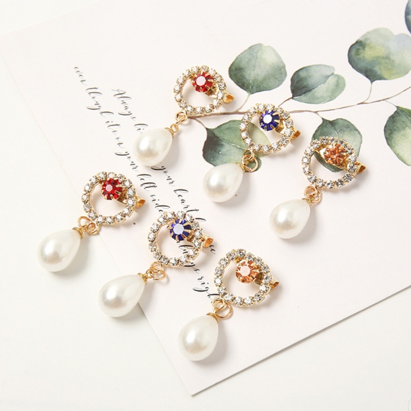 Bros Pin Bentuk Hati Aksen Mutiara Berlian Imitasi Untuk Sweater / Mantel