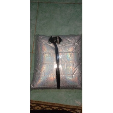 puffer jaket hologram