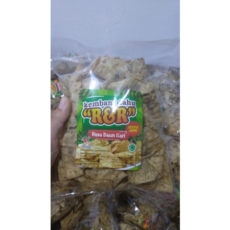 

keripik bawang 200g (rasa daun kari) Di jamin makyus