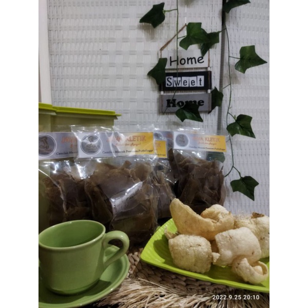 

Cemilan mentah premium / kerupuk kedelai mentah / oleh oleh purbalingga