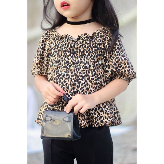 Ilona Top Atasan Anak model Sabrina Atasan Anak Perempuan Kekinian Korea Style | Crop Top | ILONA Blouse Bahan Katun Premium | Baju anak Perempuan Lengan Balon Lucu