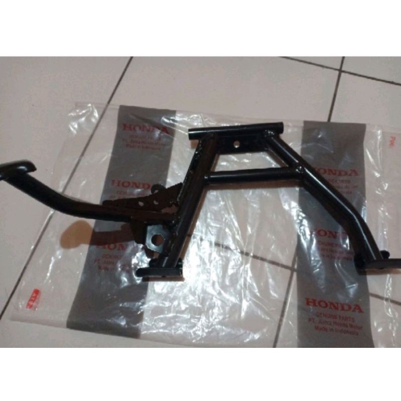 Standar Tengah Jagang Dua Main Stand Beat injeksi Scoopy vario 110 fi original