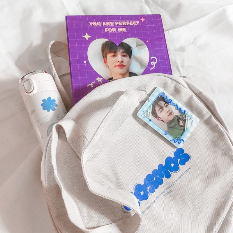 Hanbin B.I "MYCOSMOS" Edition