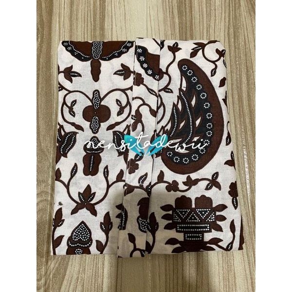 [Nuansa Maroon] Set Kebaya + Jarik Wiru Instan / Motif Sidoasih Besar