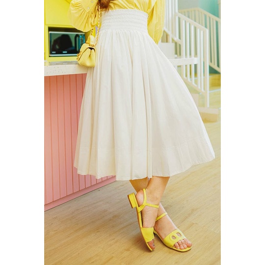 SMOCKED MAXI SKIRT WHITE - BENANG JARUM