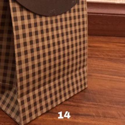 

Paperbag Tutup S 14x7x18 Motif Tas Kertas Goodie Bag Shopping Souvenir