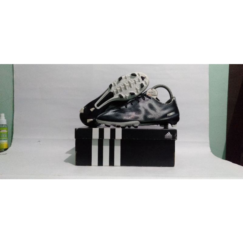 sepatu Bola Adidas adizero F10 ²nd original