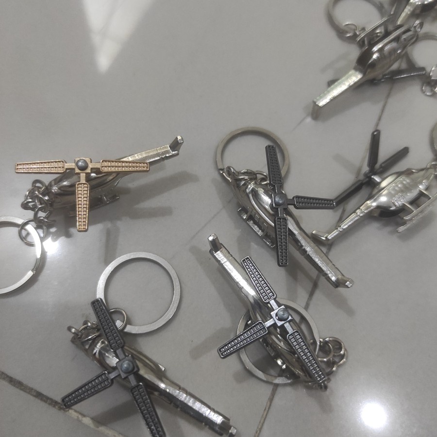 Ganci Gantungan Kunci Model heli helikopter atau pesawat Limited Edition