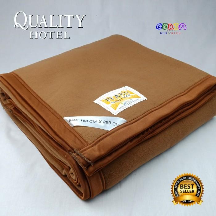 Blanket Selimut Tebal Polos Dewasa Hotel Pearl 150X200 Cm
