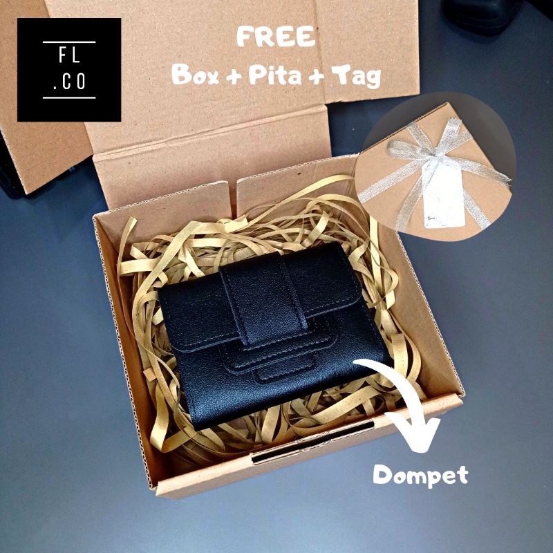 

[COD] Hampers Wisuda / Gift Box Cewek / Gift Set Wanita / Kado Anniversary / Kado Ulang tahun / Parcel / Souvenir / Dompet Wanita / Hadiah lainnya