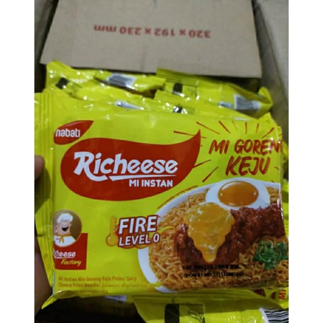 

Nabati Richeese Mie Instan Termurah / Ramen Keju / Mie Goreng Keju / Ramen Keju Pedas Level 5 / Mie Goreng Keju Pedas Level 5