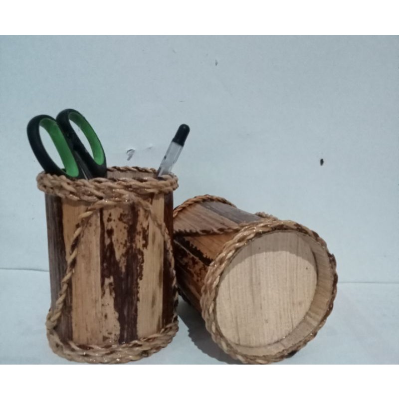 

Pelepah Pisang Tempat Pensil Prakarya Semarang
