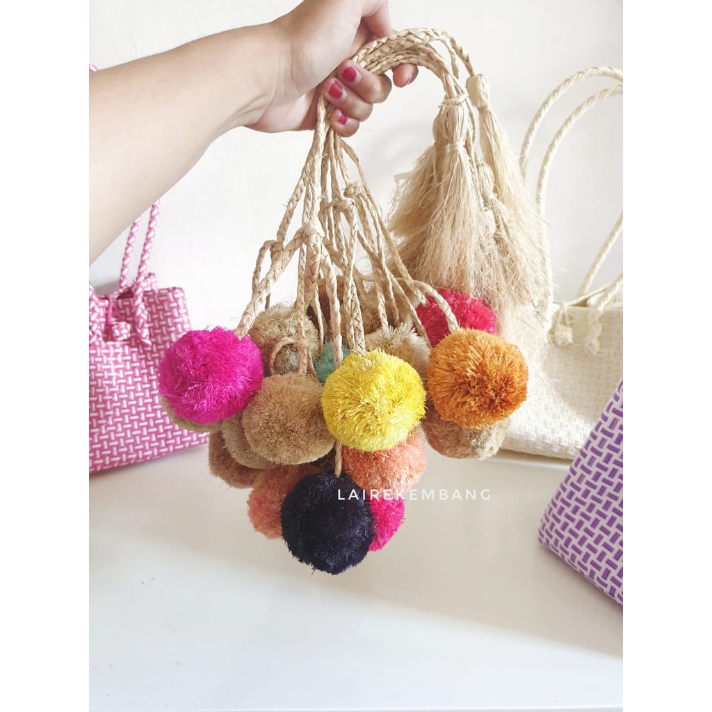 Moonland Pompom Gantungan Kunci Bulu Aksesoris Tas / Gantungan Bulu 183