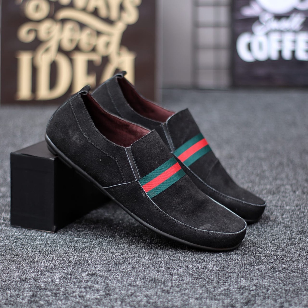 Sepatu Slip On Santai Casual Kulit Asli Kerja Hitam Pria Abrhm Yomi
