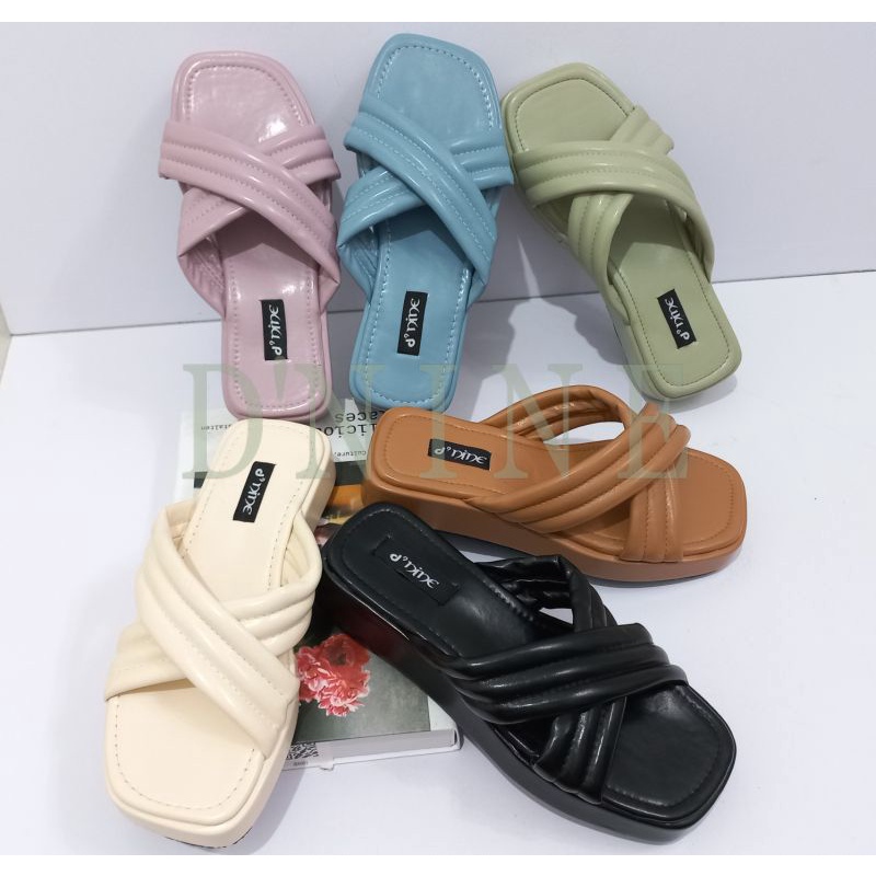 Sandal Wanita sandal wedges spon super ringan DN 01